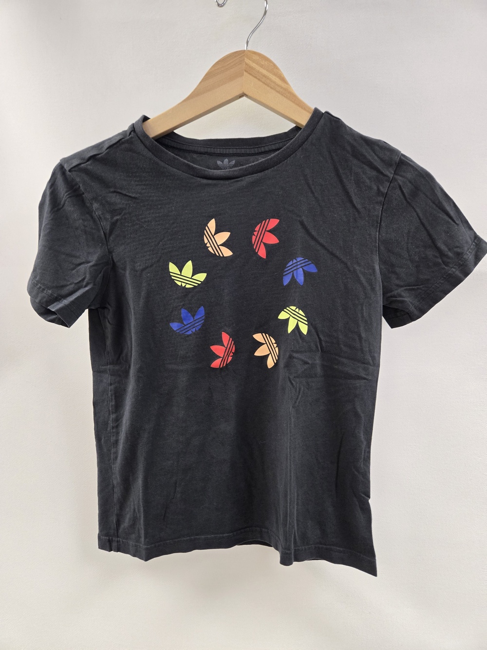 Adidas Shirt Youth 11-12Y Black Rainbow Trefoil Logo Short Sleeve Kids Tee